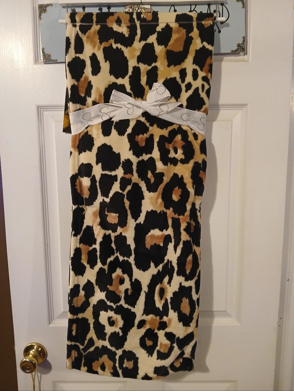 Jessica Simpson NWT Leopard Super Soft Plush Throw